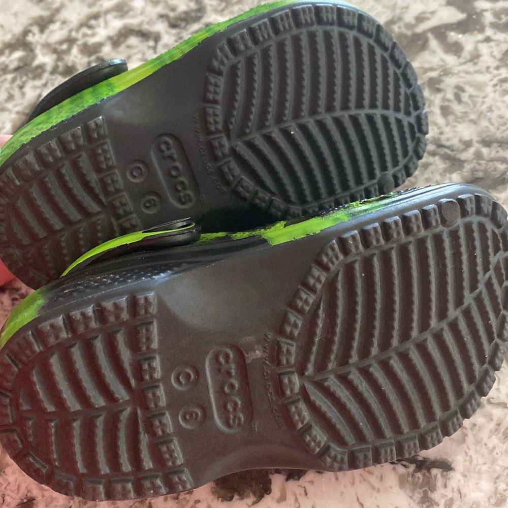 Crocs Black & Green Tie Dye Clogs - Picture 5 of 6